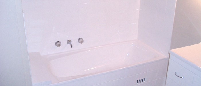 re enamel bath Sydney